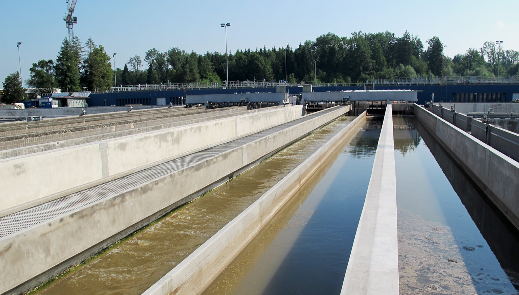 Réparation et protection durables des réservoirs et bassins d'égouts à ciel ouverts